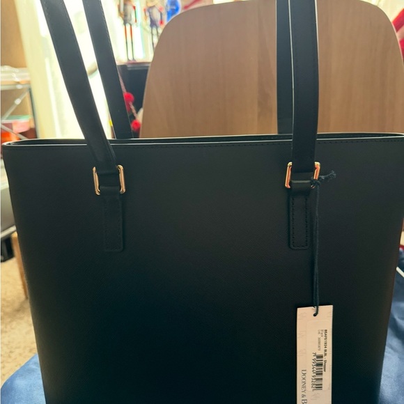 Dooney & Bourke - Picture 2 of 3